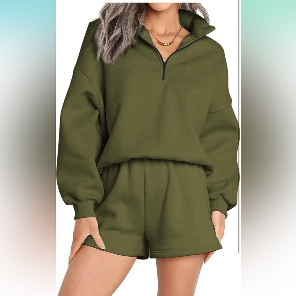 NWT half zip up V neck sweatshirt shorts set oversized SMALL pockets ARMY GREEN